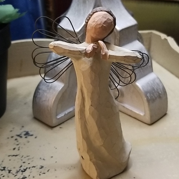 Willow Tree | Angel of Happiness